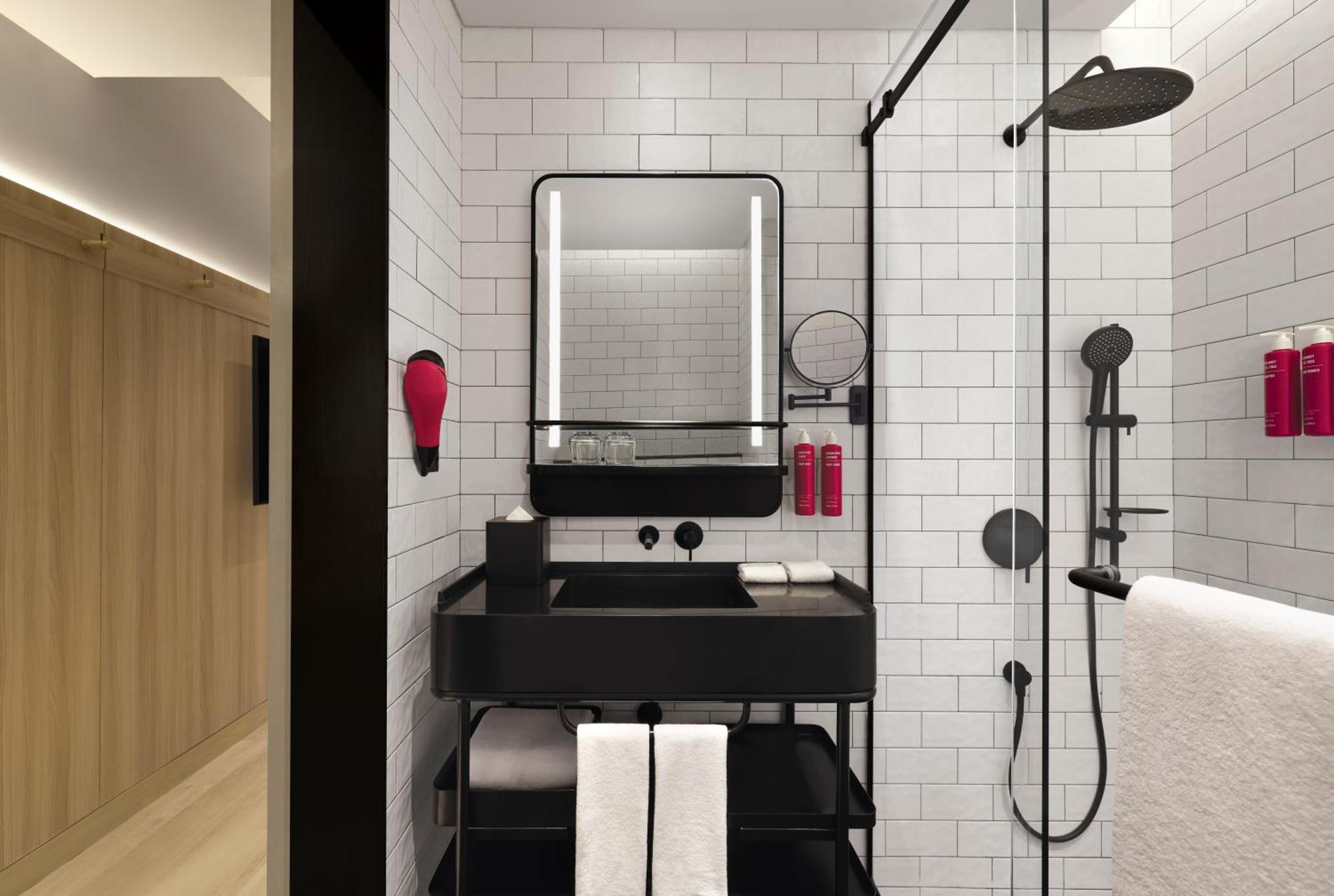 Moxy Andheri West Hotel Mumbai (Bombay)
